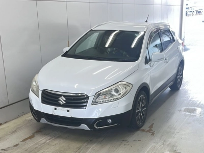 SUZUKI SX4 S CROSS — фото