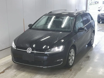 VOLKSWAGEN GOLF VARIANT — фото