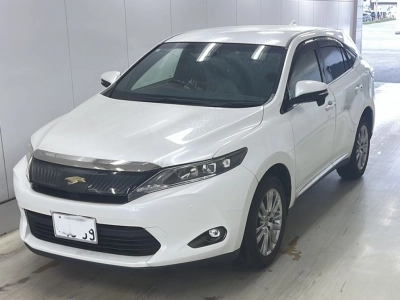 TOYOTA HARRIER — фото