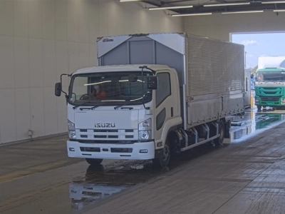 ISUZU FORWARD — фото