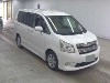 TOYOTA NOAH — фото