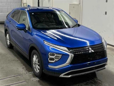 MITSUBISHI ECLIPSE CROSS — фото