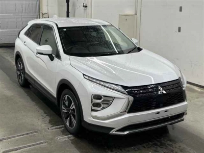 MITSUBISHI ECLIPSE CROSS — фото