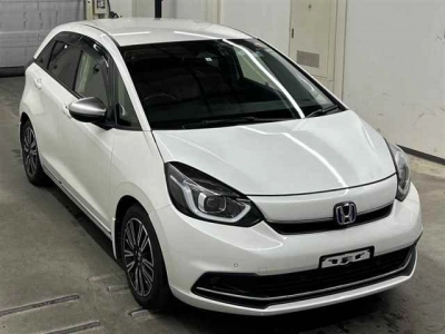 HONDA FIT HYBRID — фото
