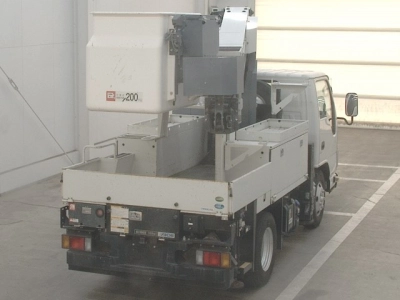 ISUZU ELF — фото