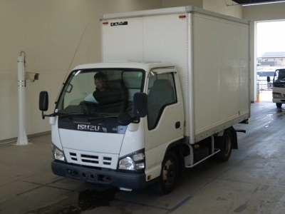 ISUZU ELF — фото