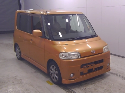DAIHATSU TANTO — фото