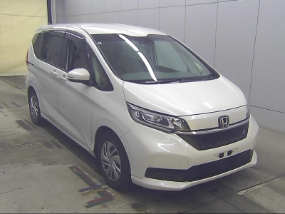 HONDA FREED — фото