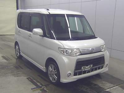 DAIHATSU TANTO — фото