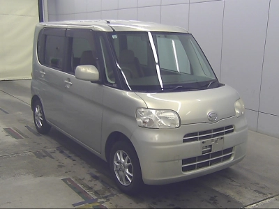 DAIHATSU TANTO — фото