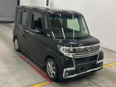 DAIHATSU TANTO — фото