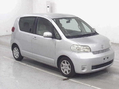 TOYOTA PORTE — фото