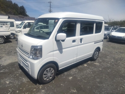 NISSAN CLIPPER — фото