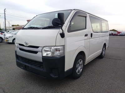 TOYOTA REGIUS ACE — фото