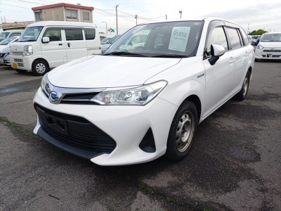 TOYOTA COROLLA FIELDER — фото