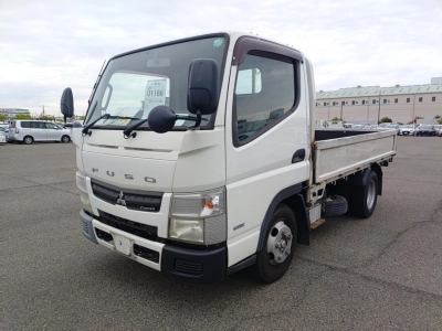MITSUBISHI CANTER — фото