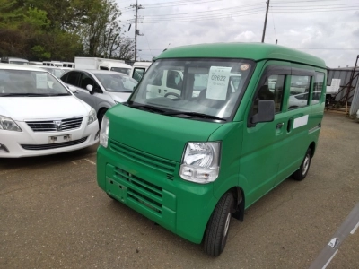 NISSAN NV100 CLIPPER — фото