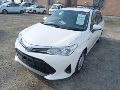 TOYOTA COROLLA FIELDER — фото