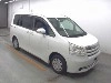 TOYOTA NOAH — фото