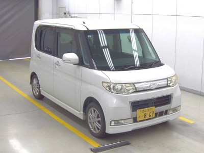 DAIHATSU TANTO — фото