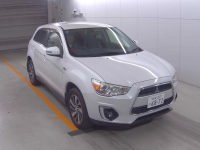 MITSUBISHI RVR