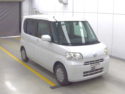 DAIHATSU TANTO — фото
