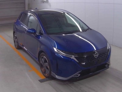 NISSAN AURA — фото