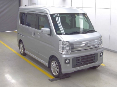 NISSAN NV100 CLIPPER RIO — фото
