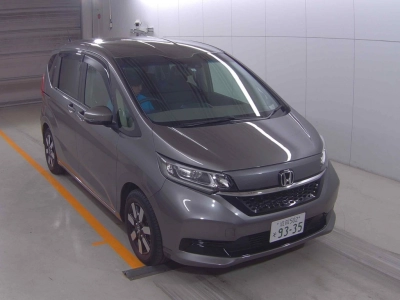 HONDA FREED — фото
