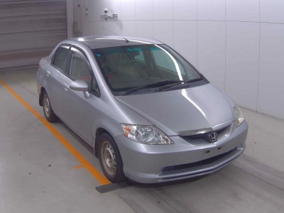 HONDA FIT ARIA — фото