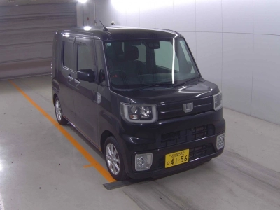 DAIHATSU WAKE — фото