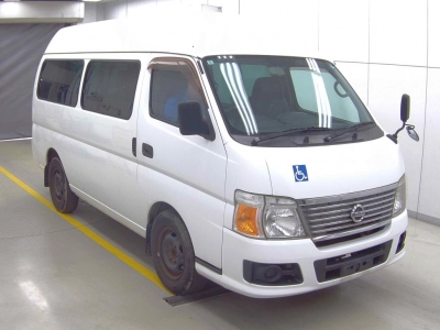 NISSAN CARAVAN — фото