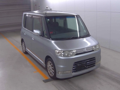 DAIHATSU TANTO — фото