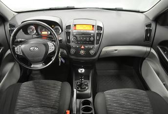 Kia Ceed, I