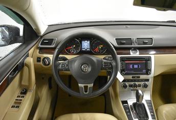 Volkswagen Passat, B7