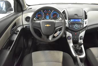 Chevrolet Cruze, I Рестайлинг