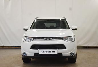 Mitsubishi Outlander, III