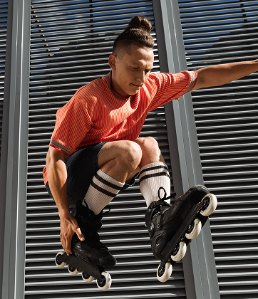 Как научиться кататься на роликах?