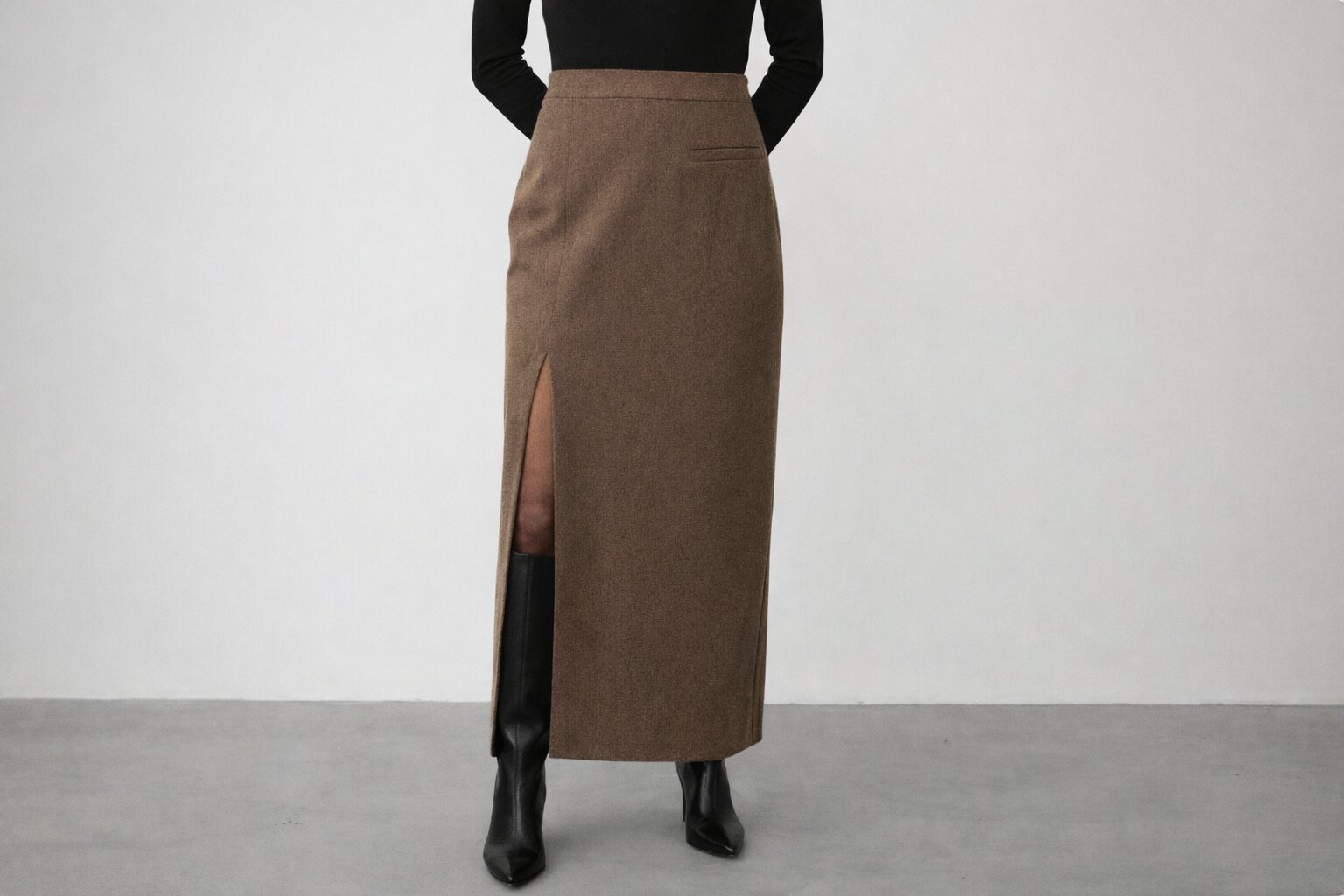 iz-kakoi-tkani-sit-iubku-karandas