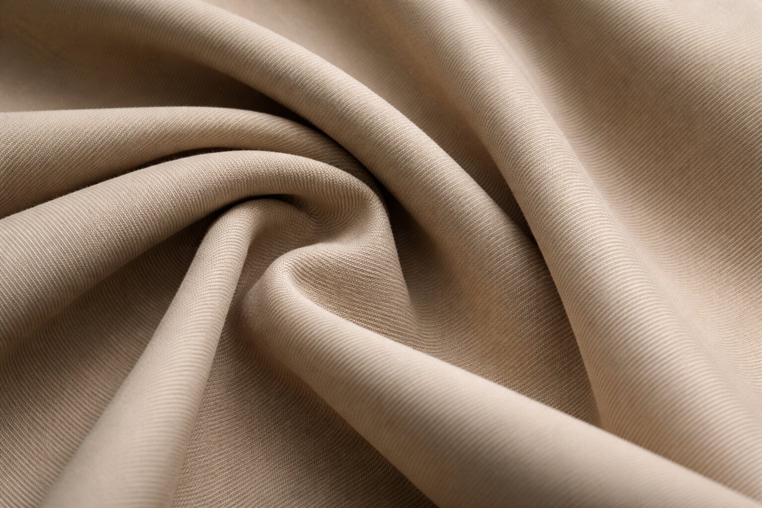 kak-rabotat-s-tkaniu-gabardin