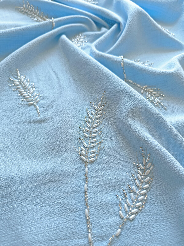 iz-kakoi-tkani-ssit-plate-na-leto-vybiraem-s-umom