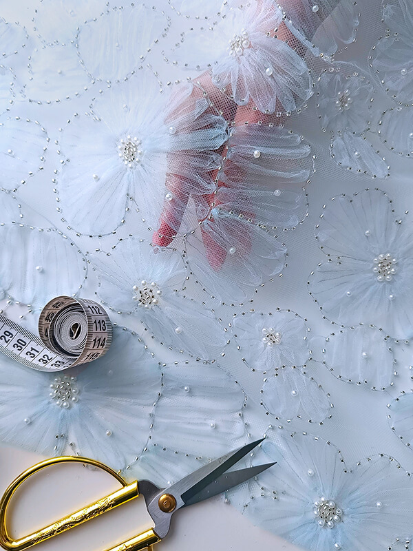Сетка с бисером и цветами "Бледно- голубой"