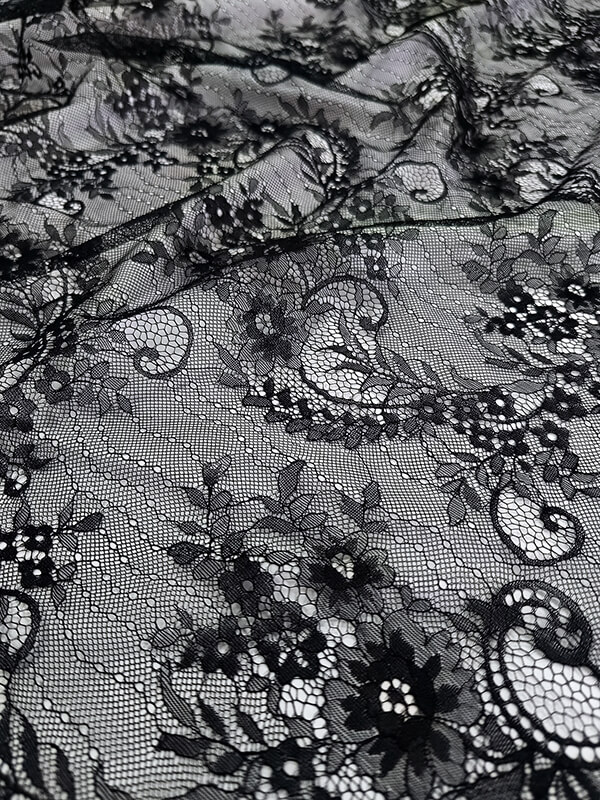 Кружево шантильи "Черный" узор 3 (купон 3 метра)