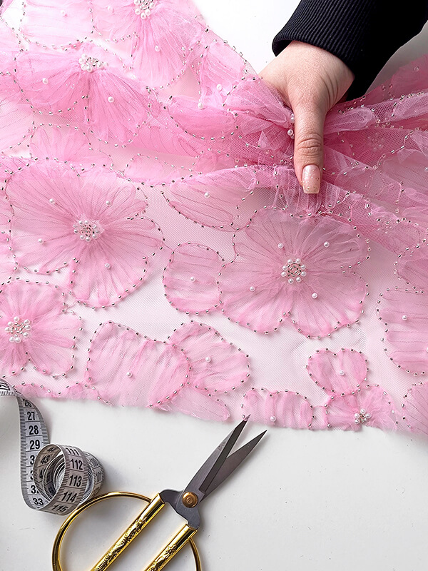 Сетка с бисером и цветами "Розовый"