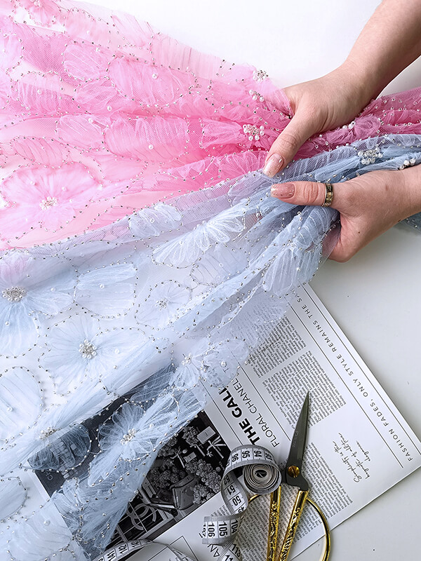 Сетка с бисером и цветами "Розовый"