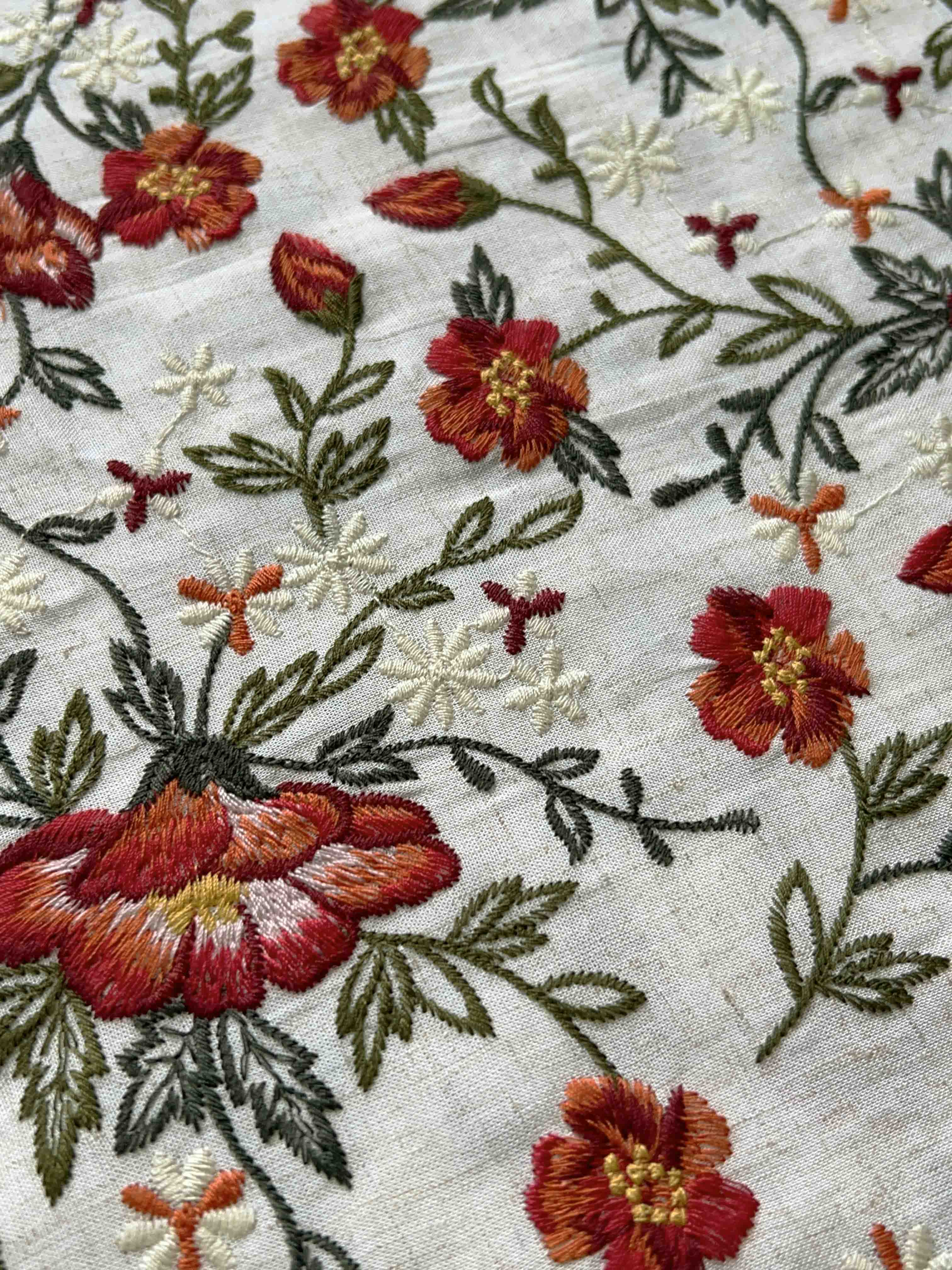 Лён с вышивкой "Красные маки"