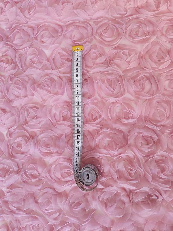 Сетка с цветами розы "Пудра"