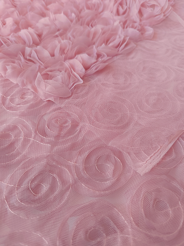 Сетка с цветами розы "Пудра"