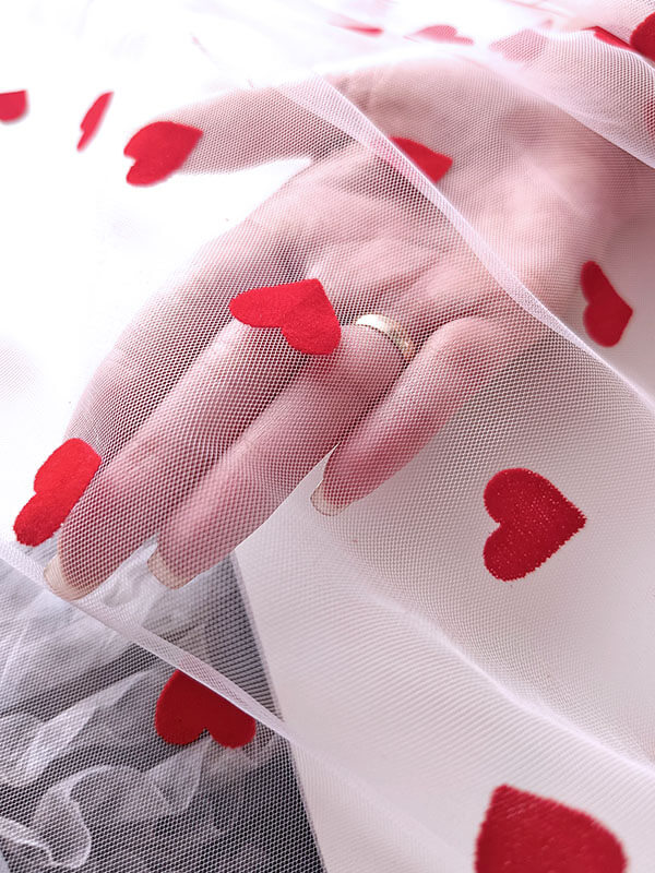 Еврофатин Luxe белый в красные сердечки