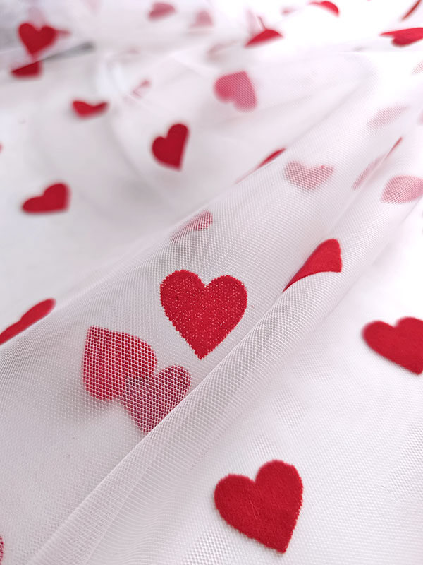 Еврофатин Luxe белый в красные сердечки